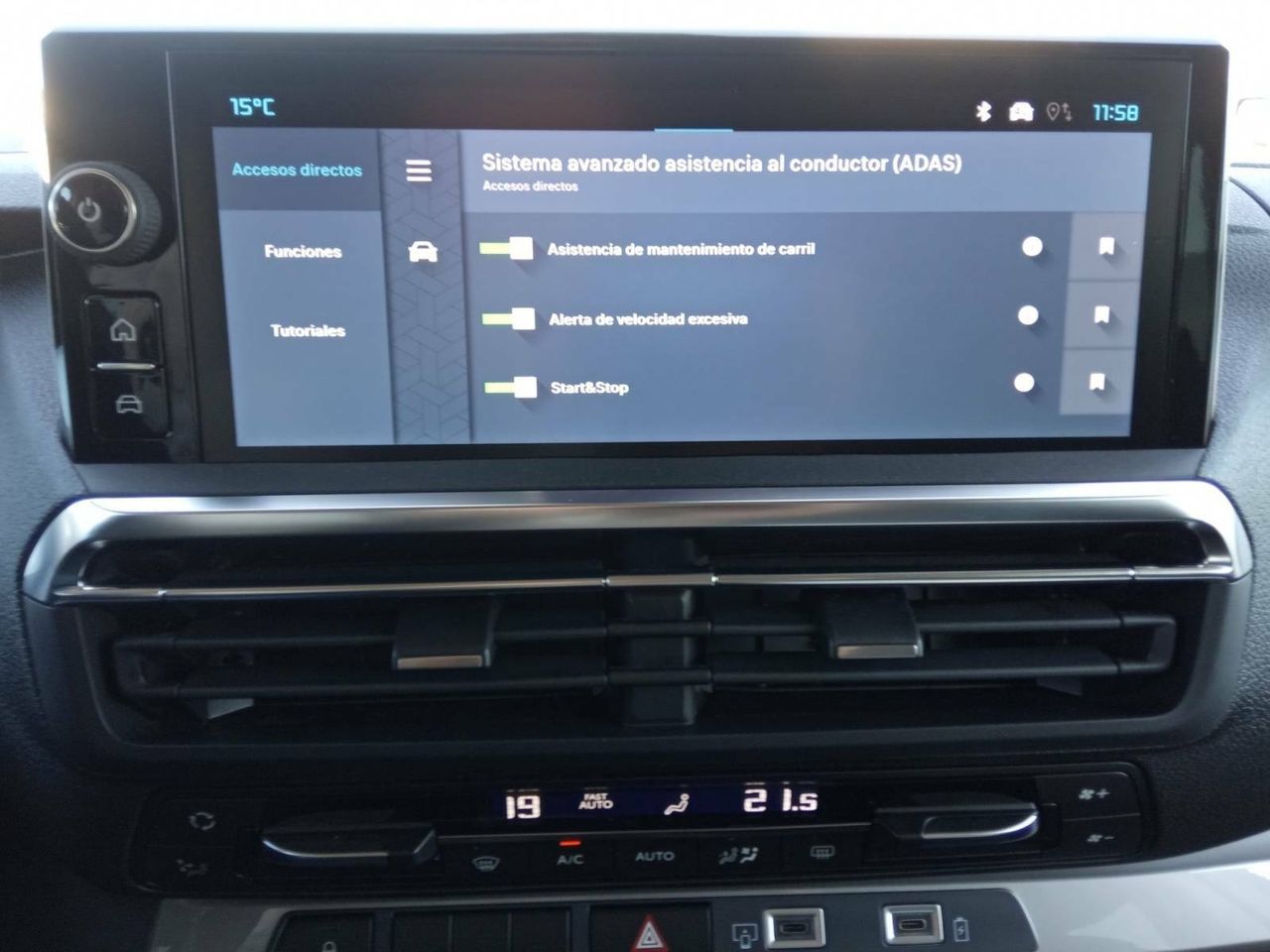 Foto Citroën Spacetourer 31