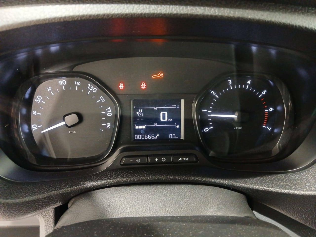 Foto Opel Vivaro 14