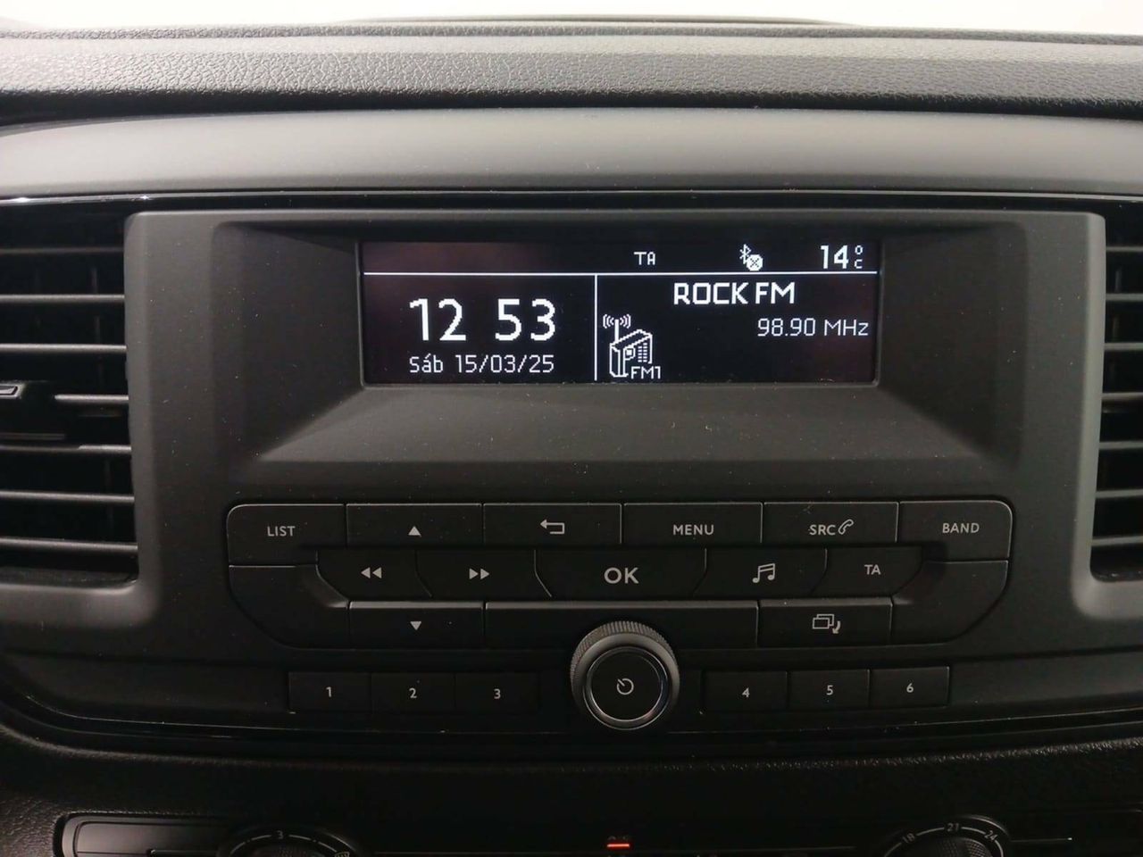 Foto Opel Vivaro 15