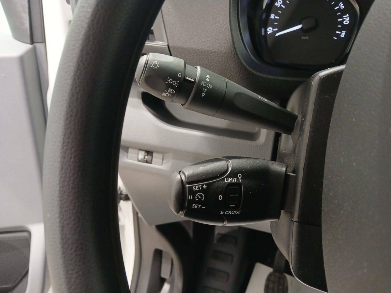 Foto Opel Vivaro 21