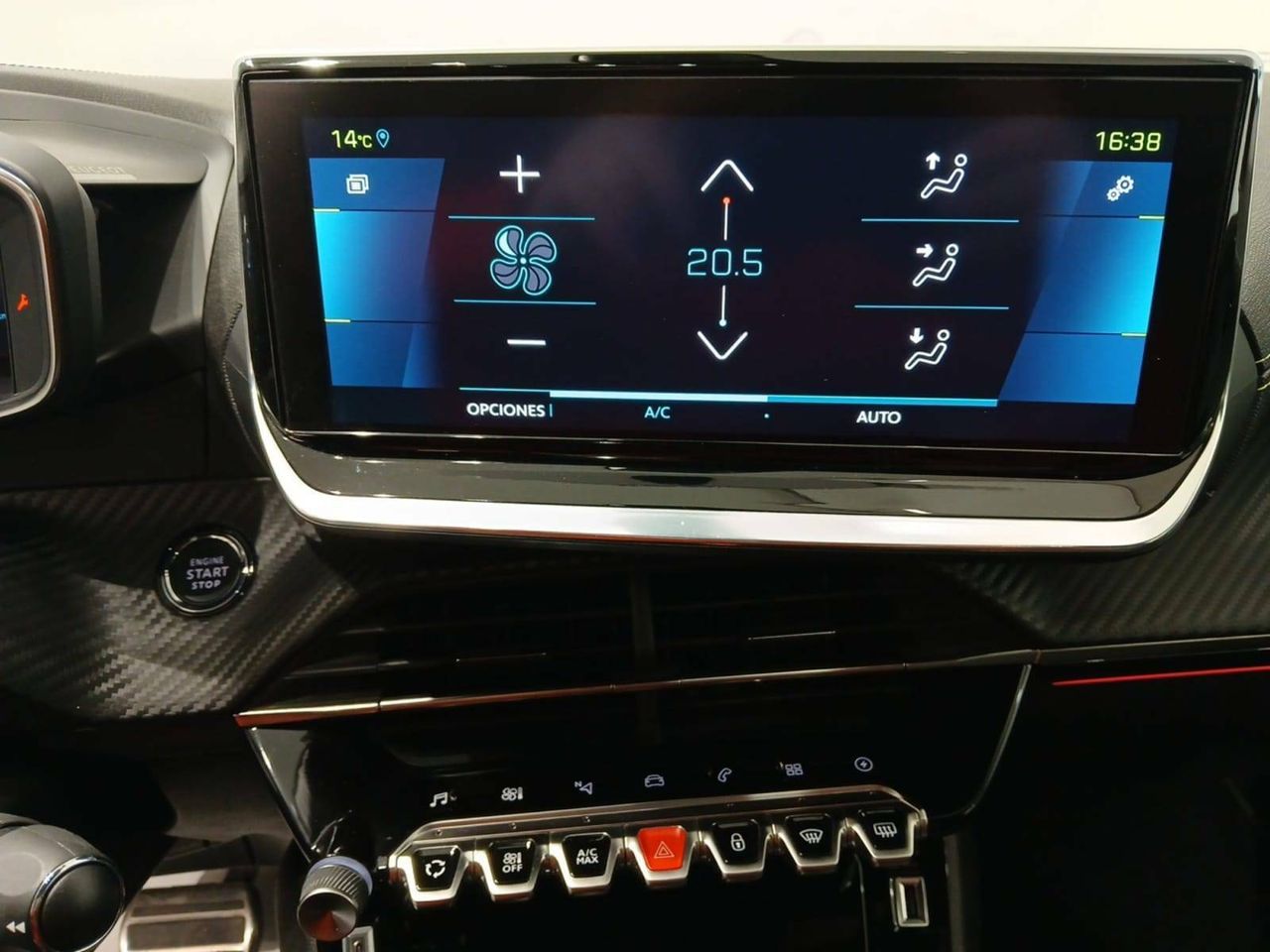 Foto Peugeot 208 29