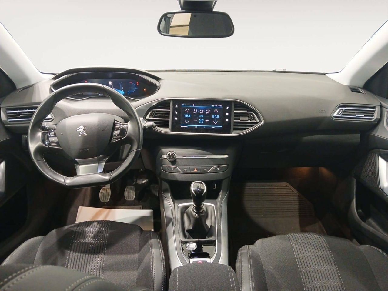 Foto Peugeot 308 8