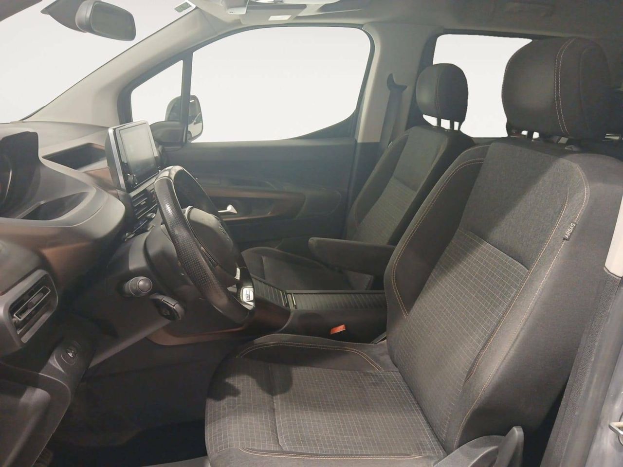 Foto Peugeot Rifter 9