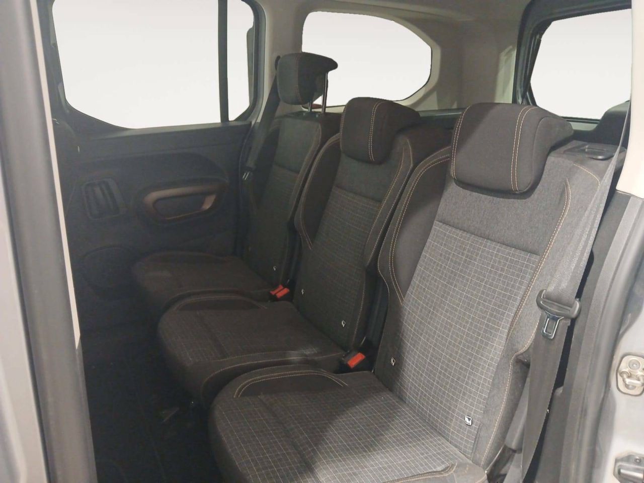 Foto Peugeot Rifter 10