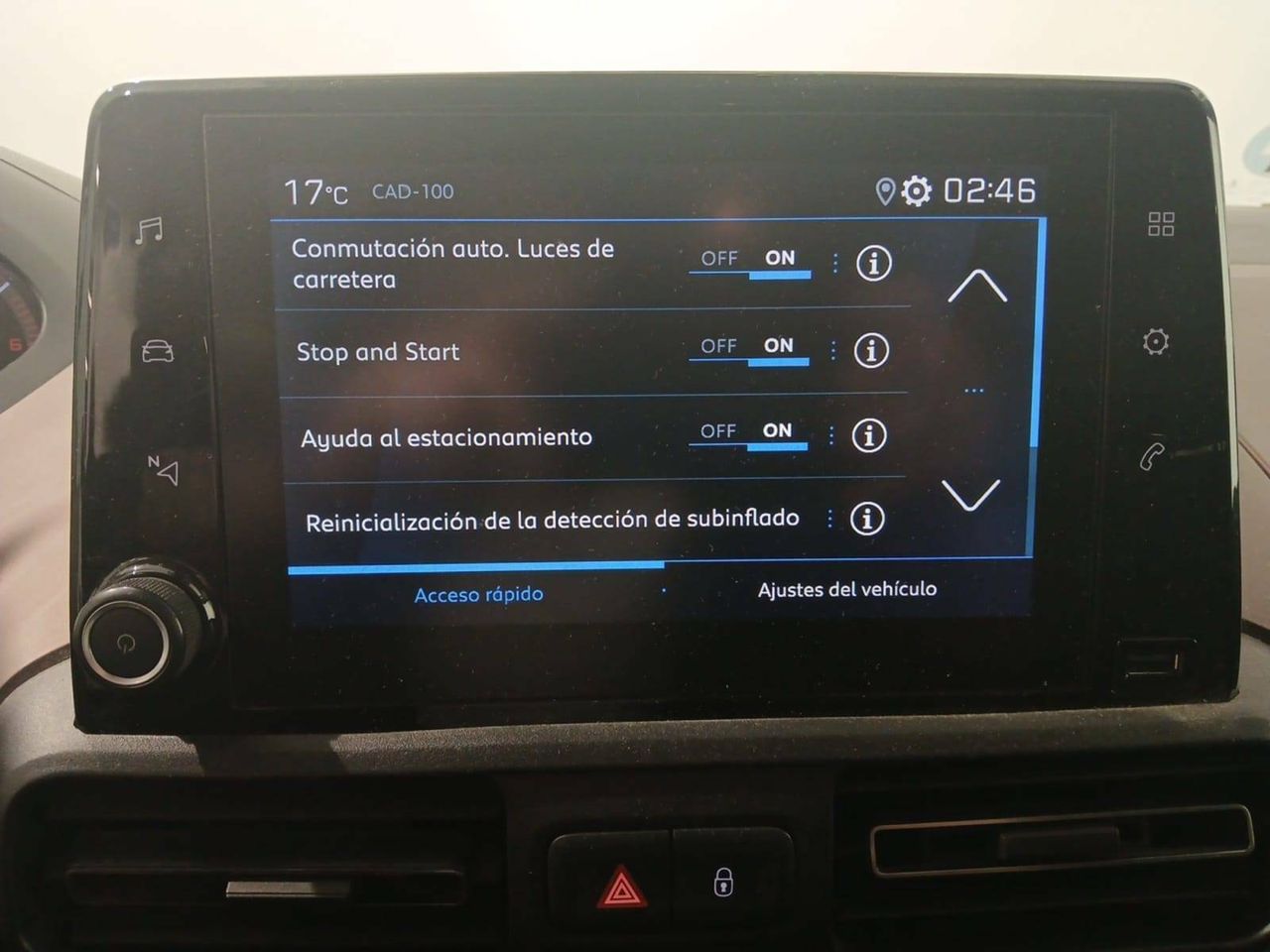 Foto Peugeot Rifter 19