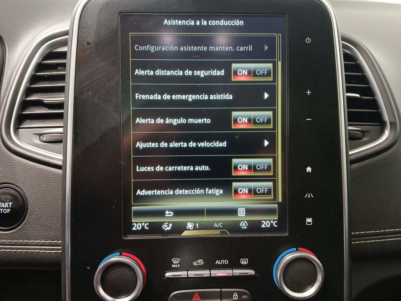 Foto Renault Grand Scénic 27
