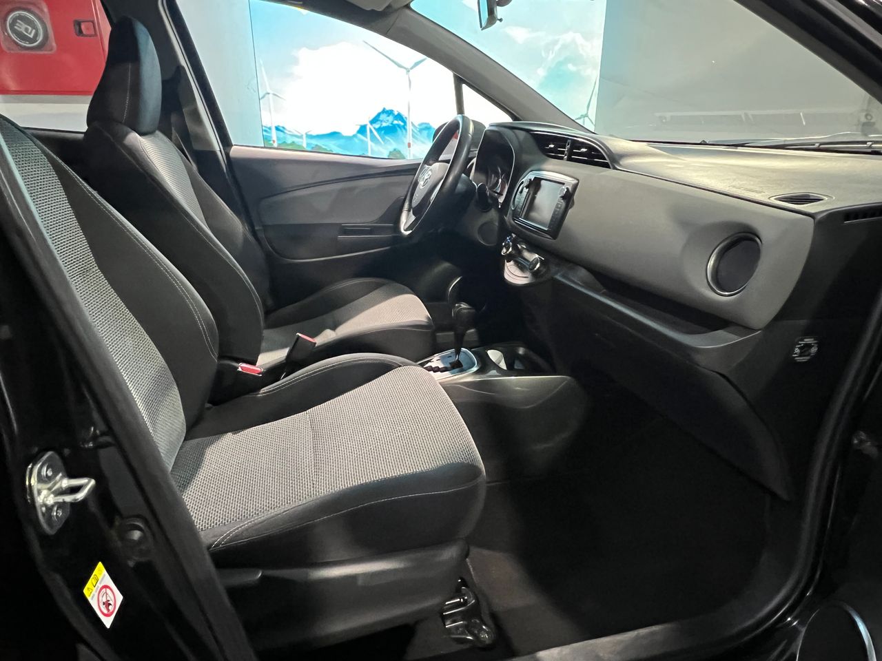 Foto Toyota Yaris 17