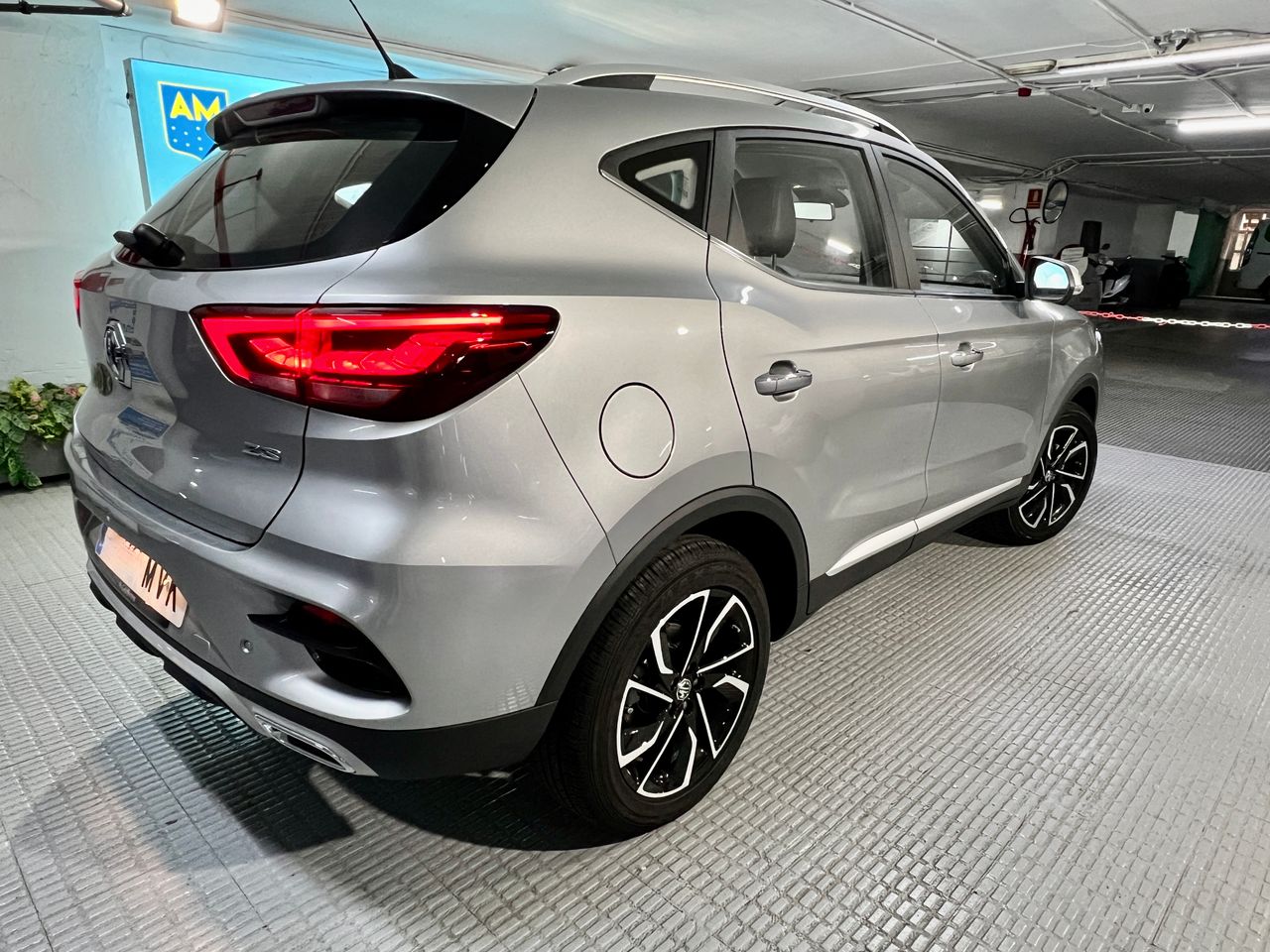 Foto MG ZS 33