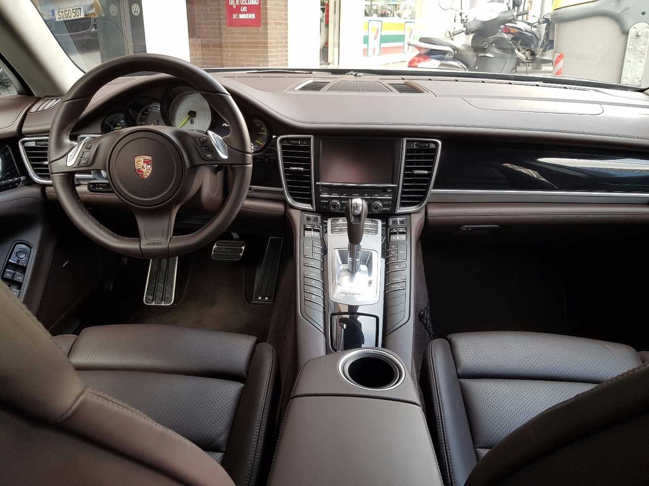 Foto Porsche Panamera 6