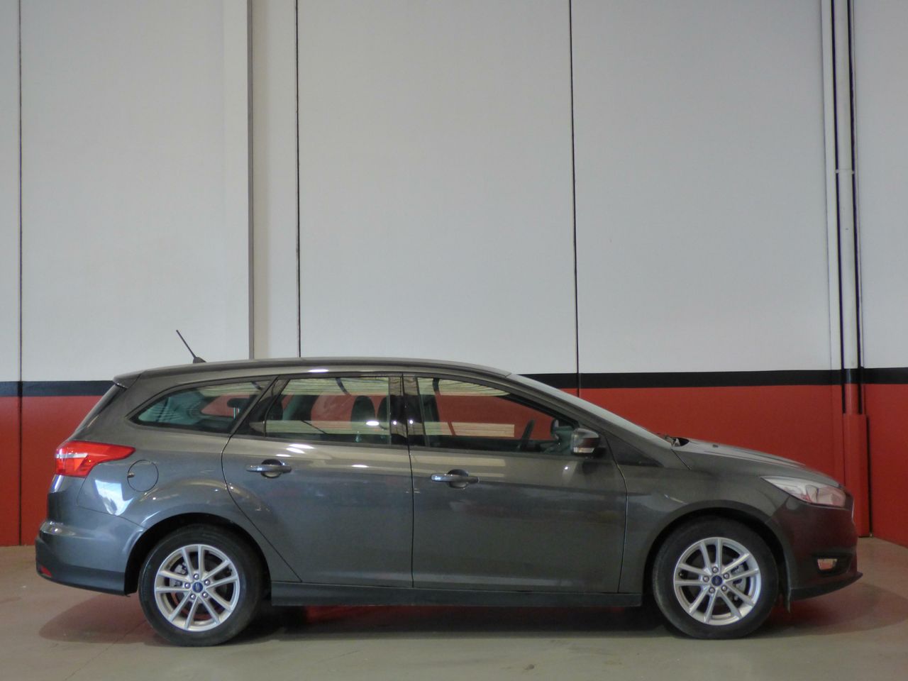 Foto Ford Focus Wagon 4