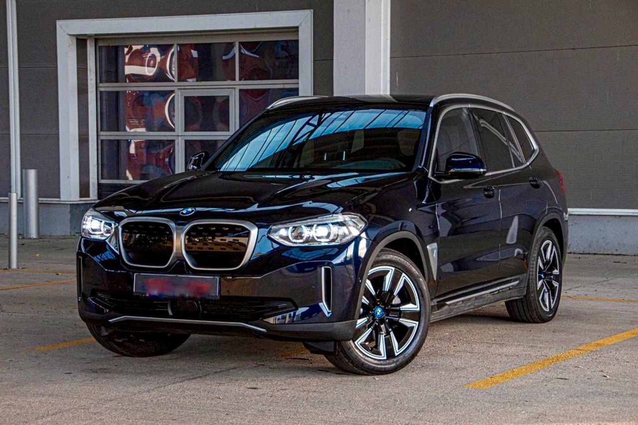 Foto BMW iX3 1