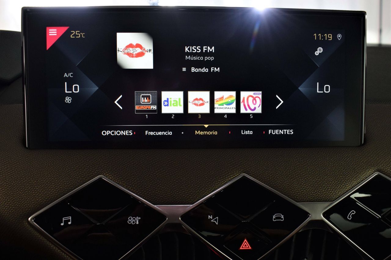 Foto DS Automobiles DS 3 12
