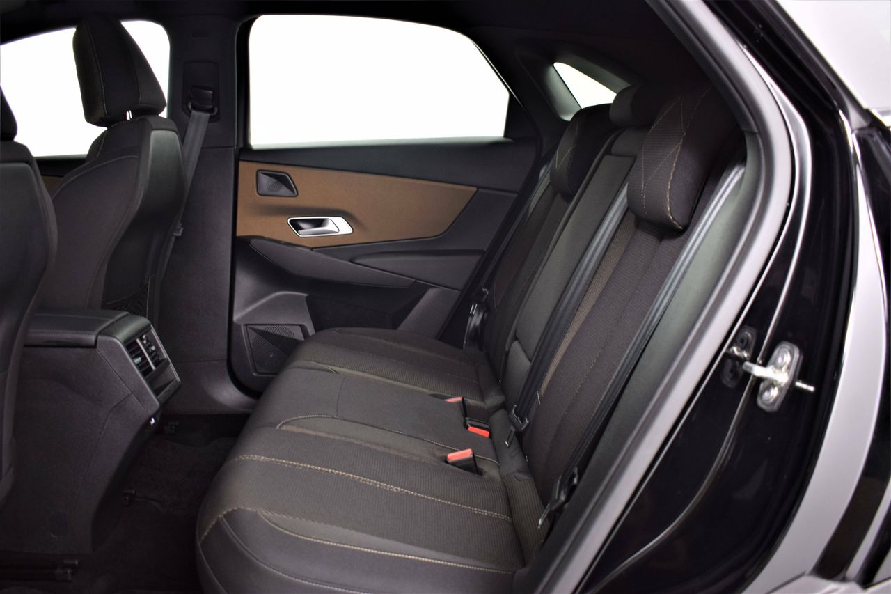 Foto DS Automobiles DS 7 10