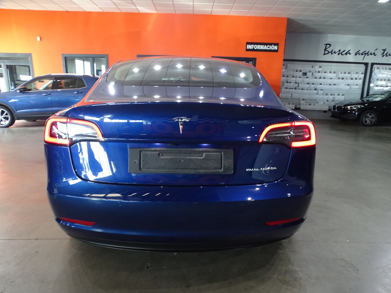 Foto Tesla Model 3 5