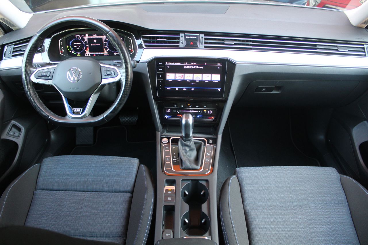 Foto Volkswagen Passat 10