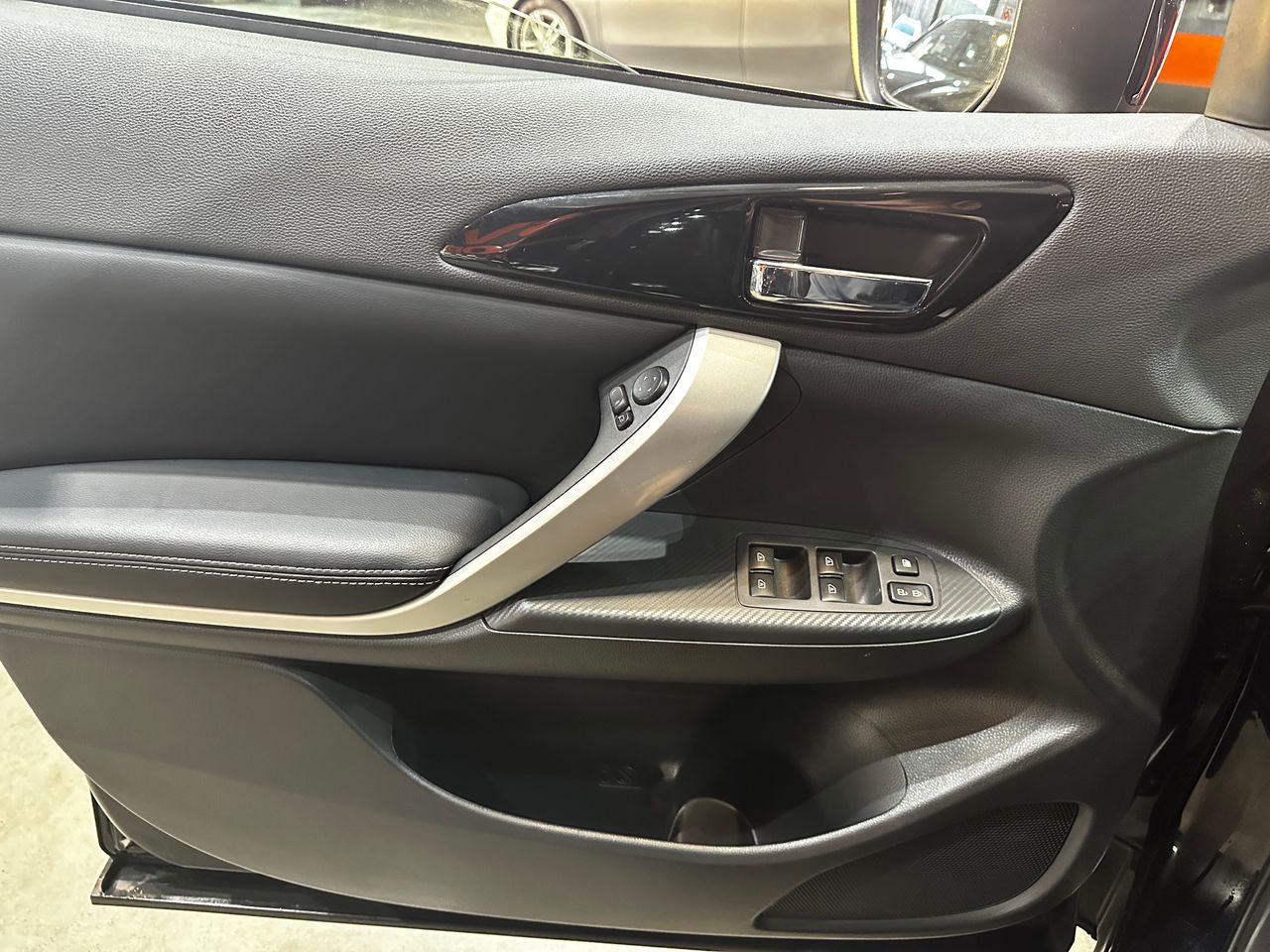 Foto Mitsubishi Eclipse Cross 12