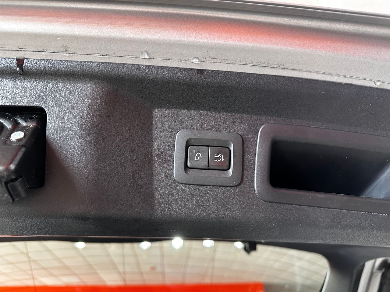 Foto Mazda CX-60 8