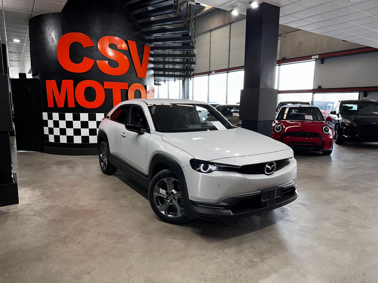 Foto Mazda MX-30 2