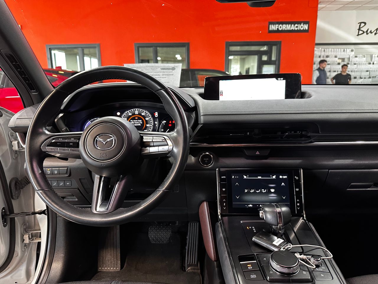 Foto Mazda MX-30 5