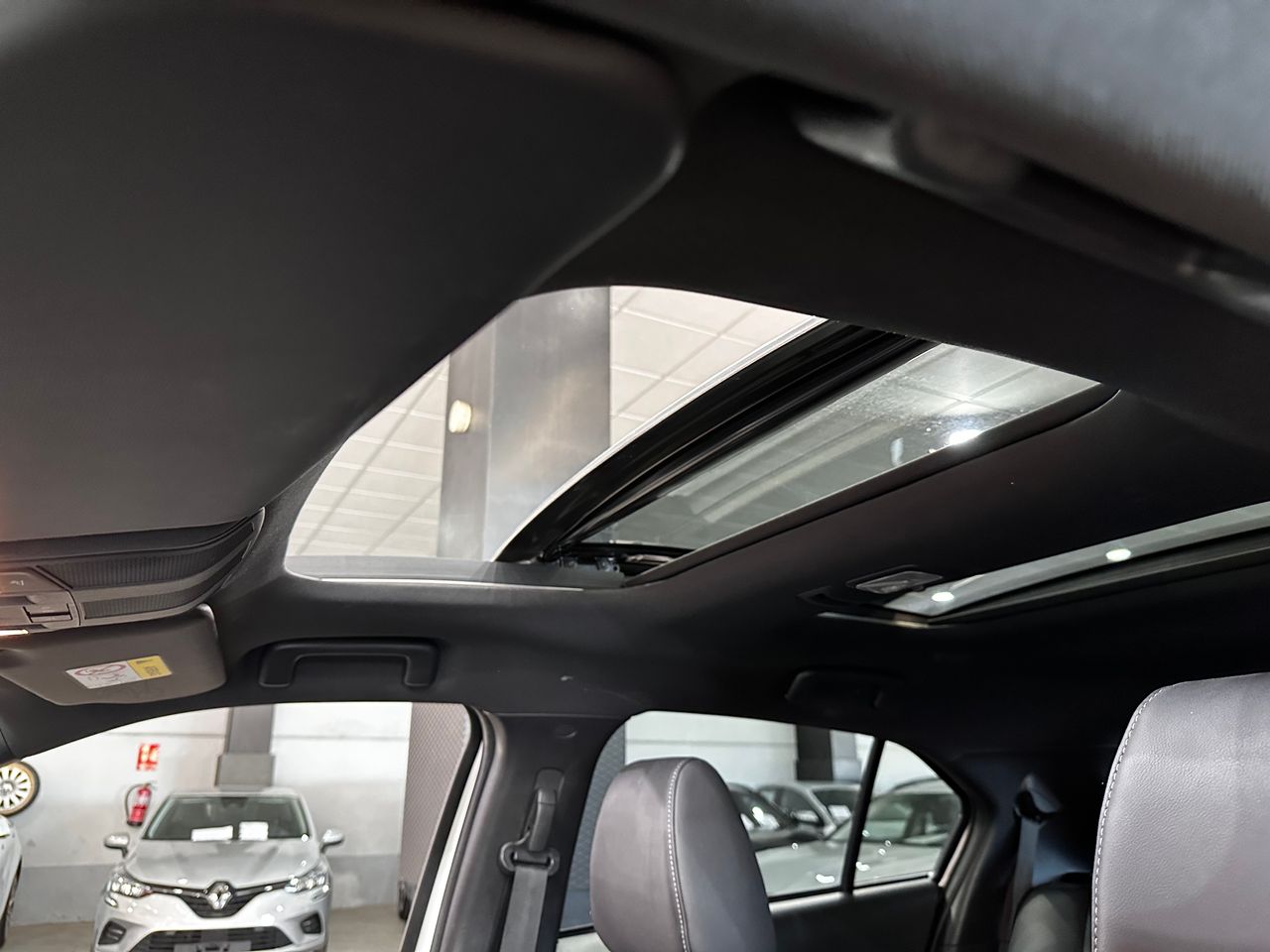 Foto Mitsubishi Eclipse Cross 18
