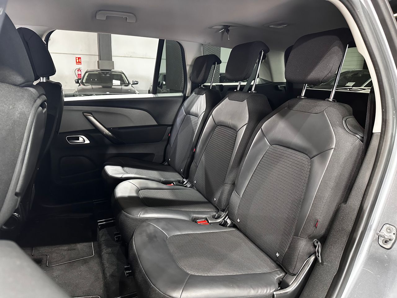 Foto Citroën Grand C4 SpaceTourer 11
