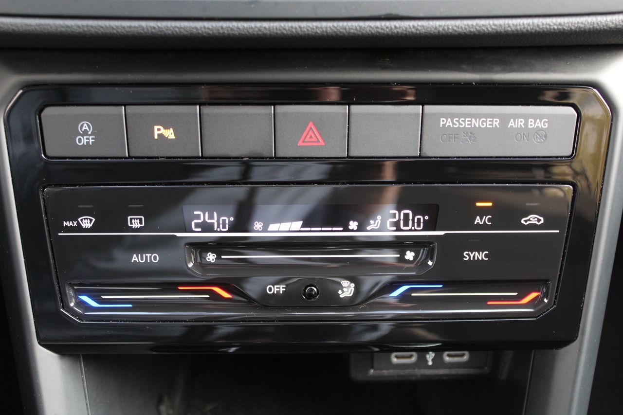 Foto Volkswagen T-Cross 20
