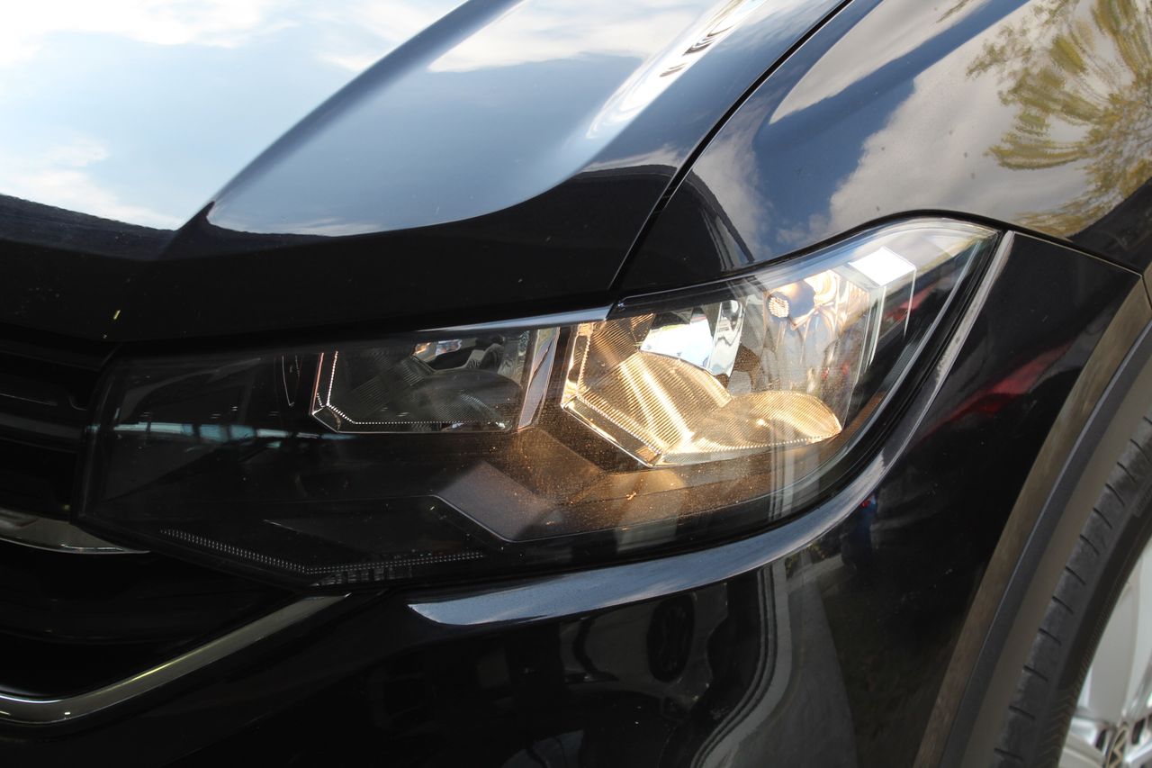 Foto Volkswagen T-Cross 25