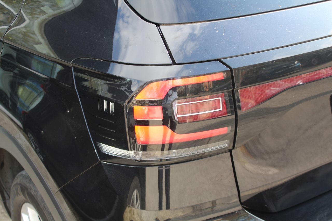 Foto Volkswagen T-Cross 26