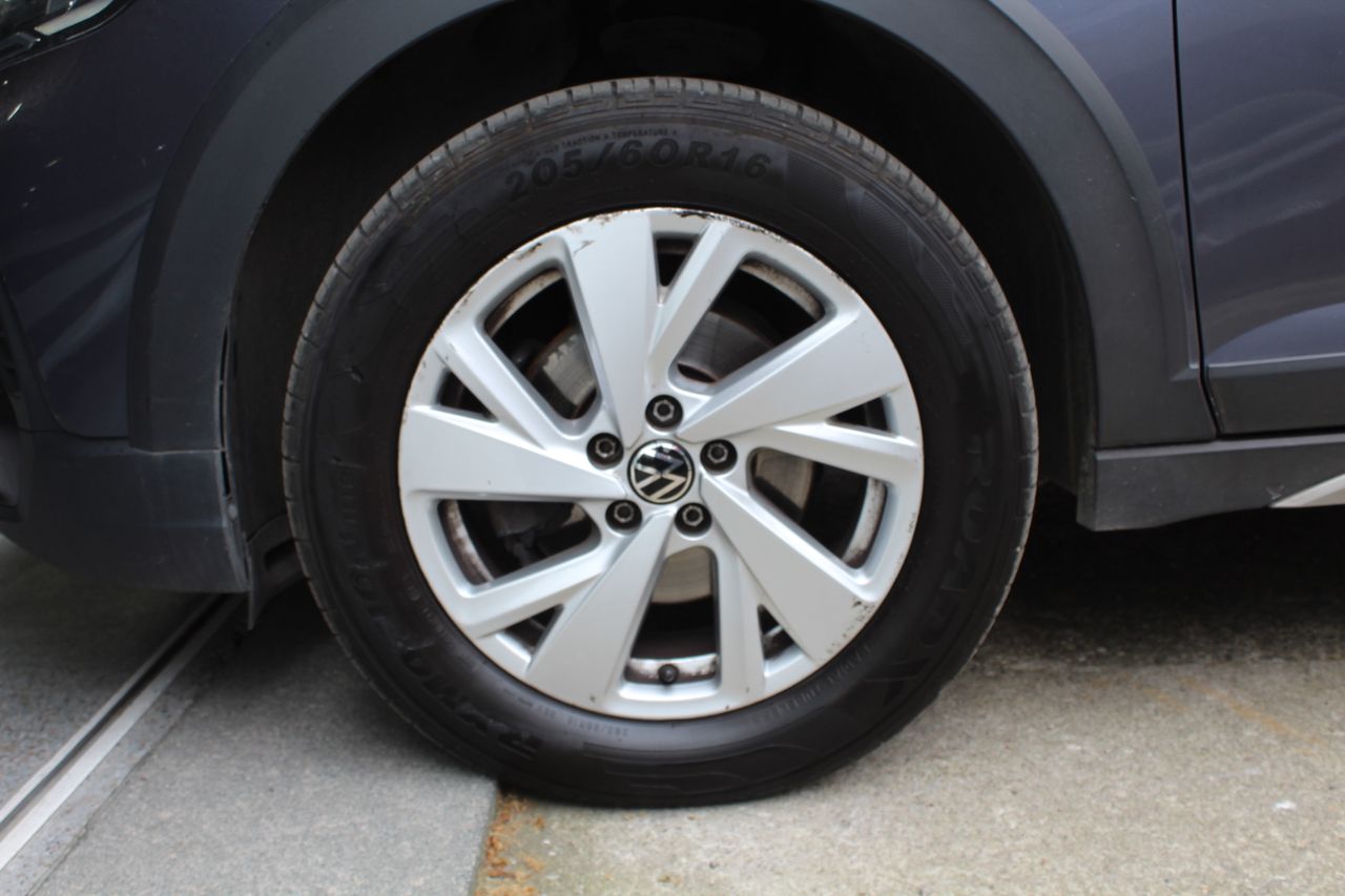Foto Volkswagen Taigo 28