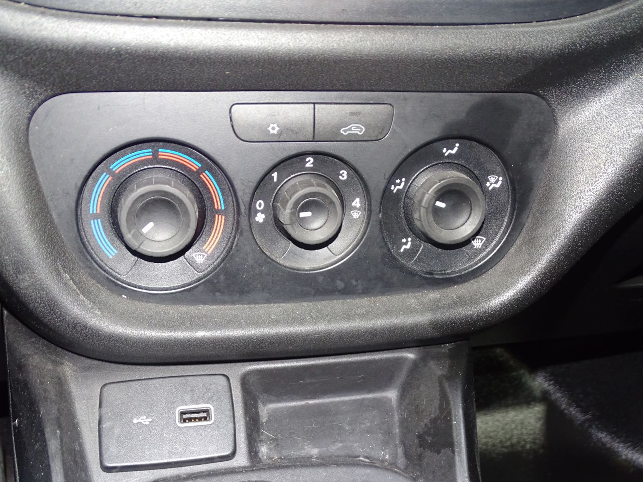 Foto Fiat Doblo 13