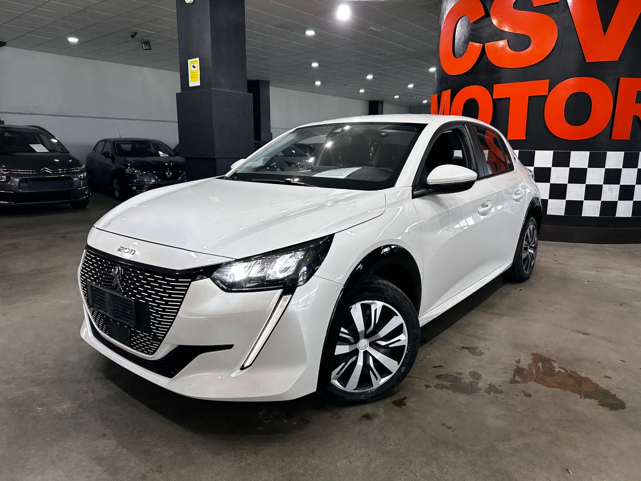 Foto Peugeot e-208 1