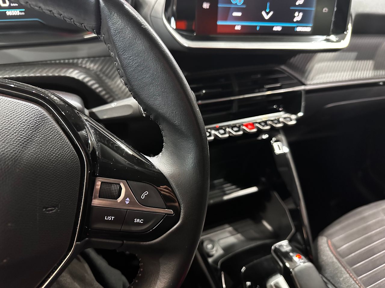 Foto Peugeot e-208 17