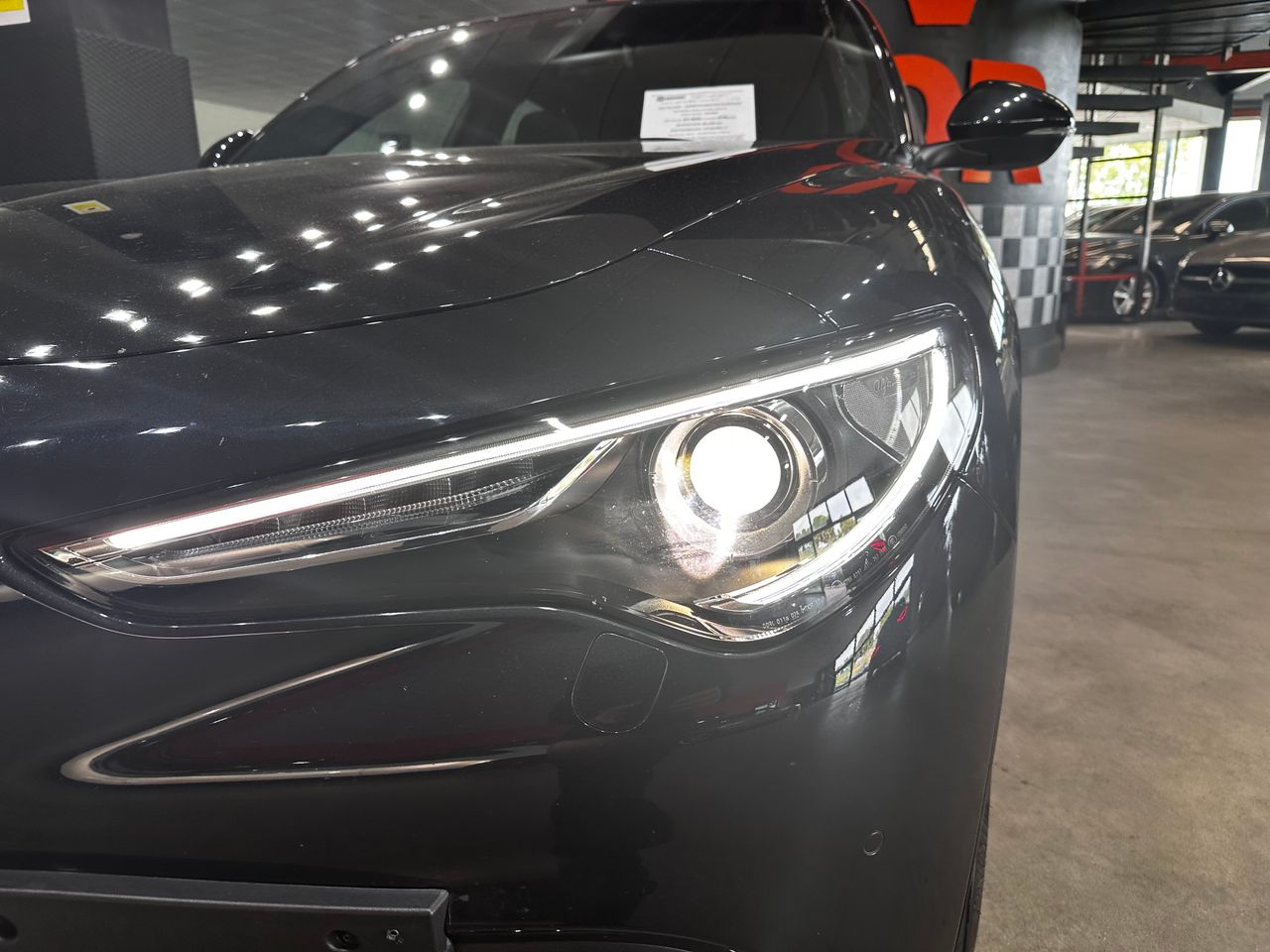 Foto Alfa Romeo Stelvio 21