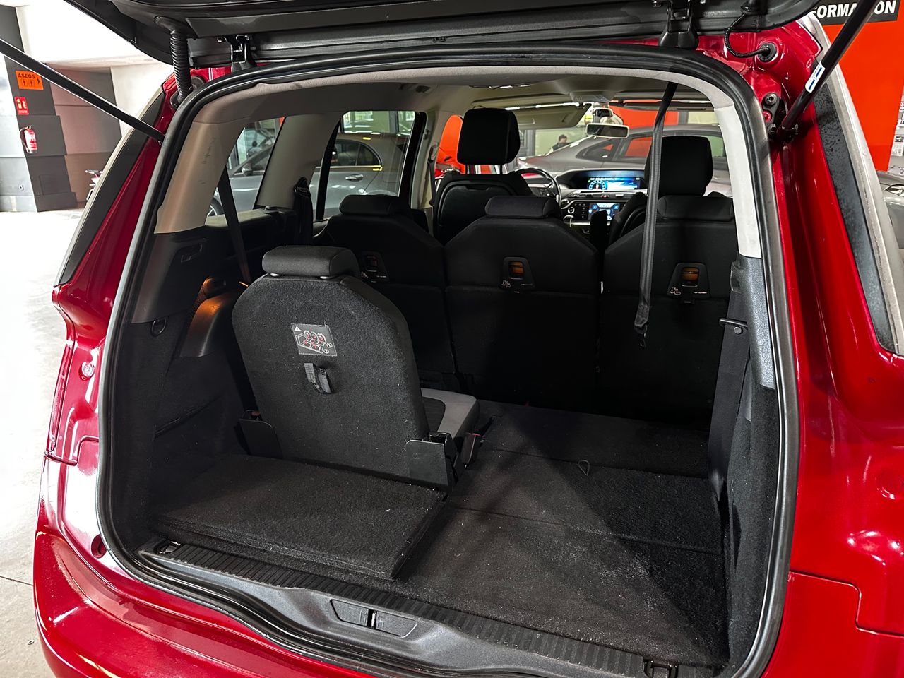 Foto Citroën Grand C4 Picasso 8