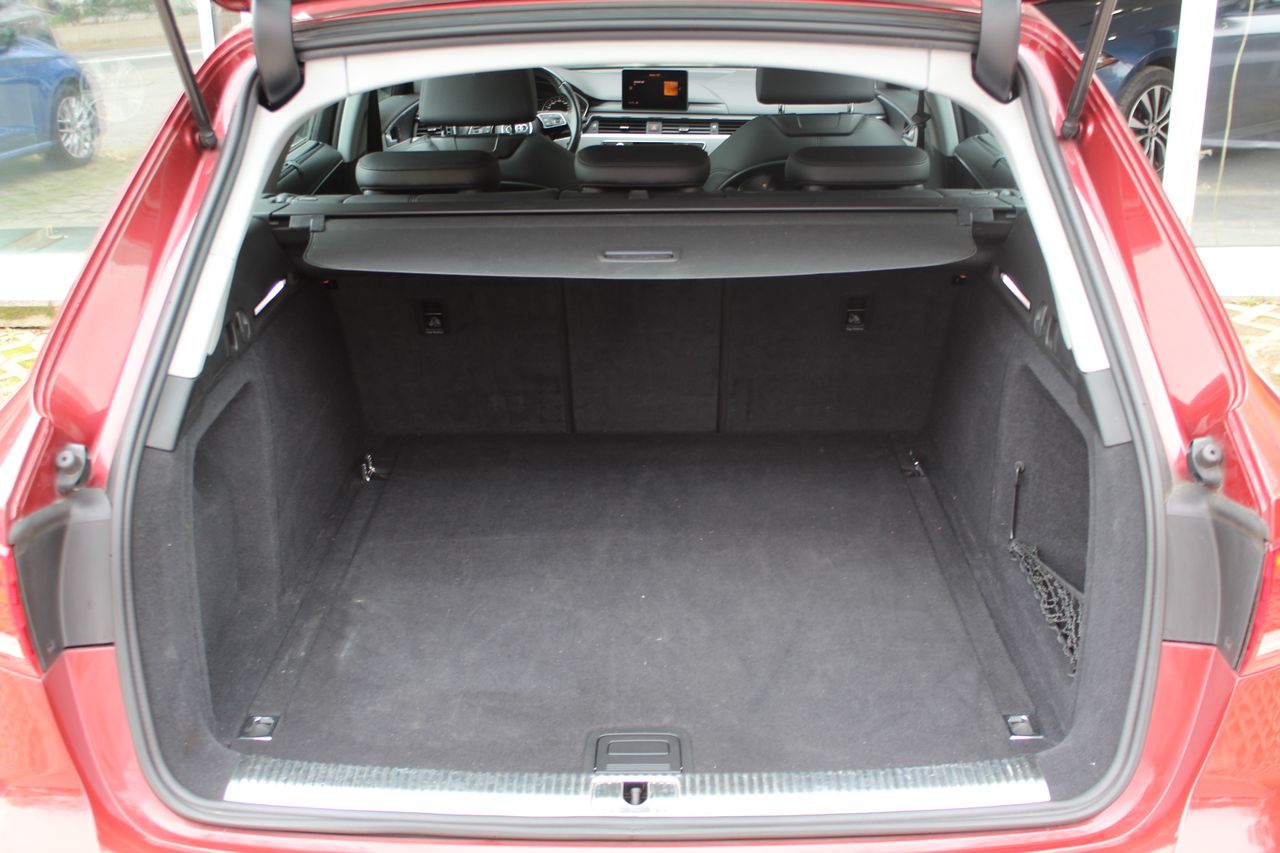 Foto Audi A4 26