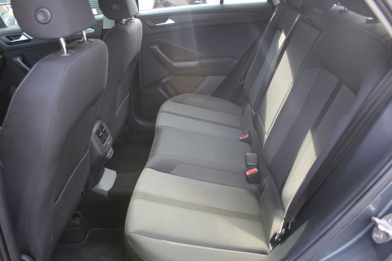 Foto Volkswagen T-Roc 9