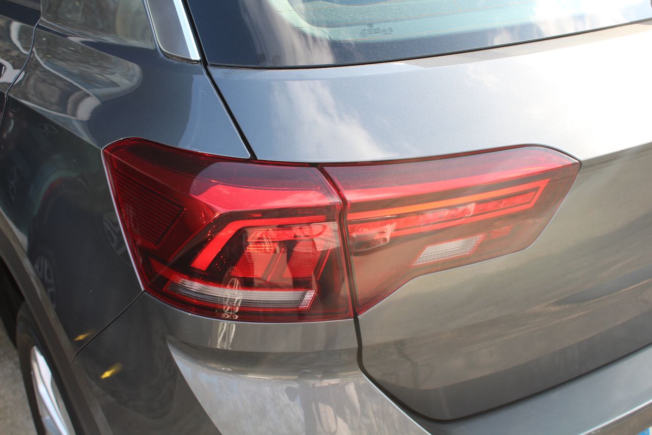 Foto Volkswagen T-Roc 26