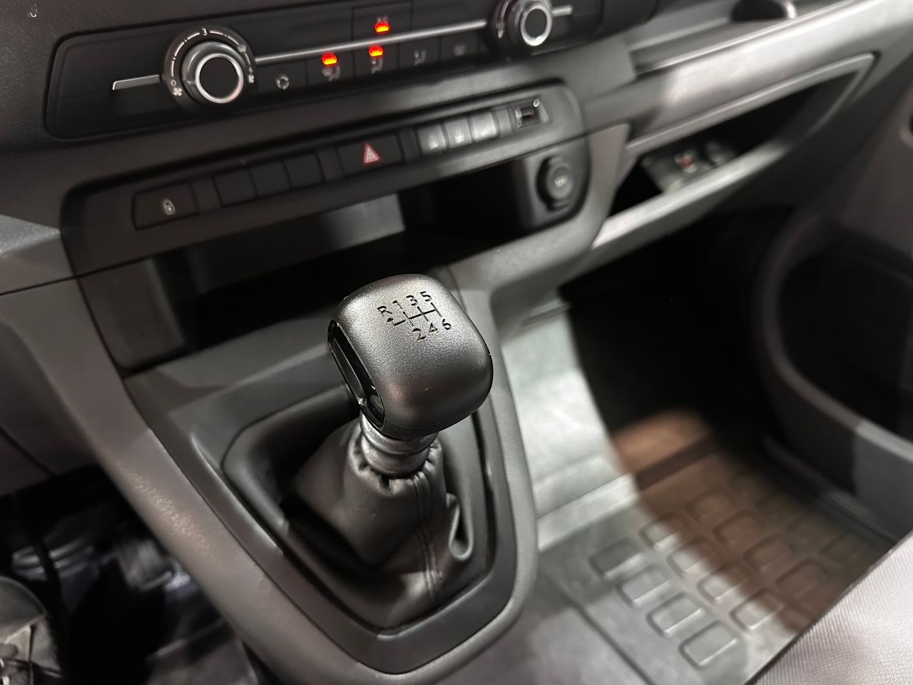 Foto Citroën Jumpy 15