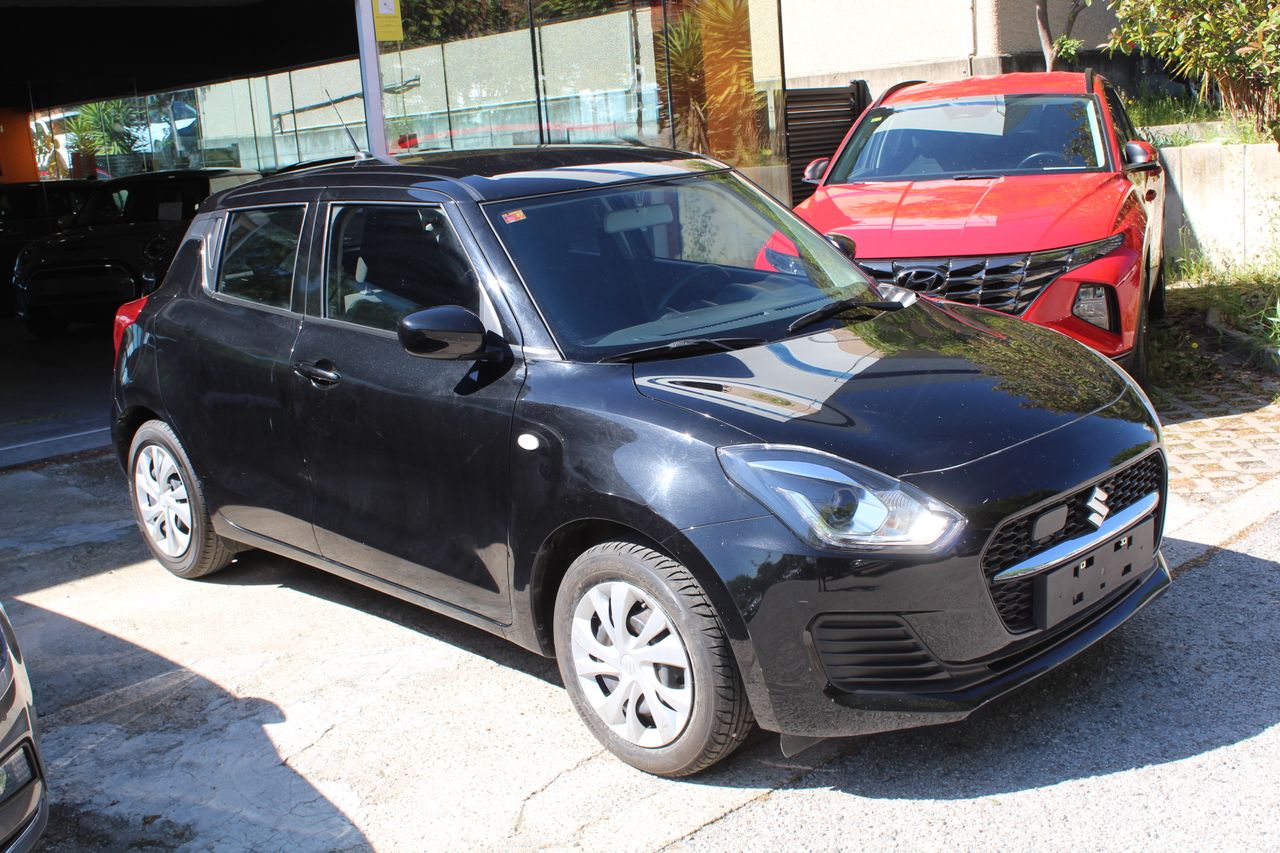 Foto Suzuki Swift 4