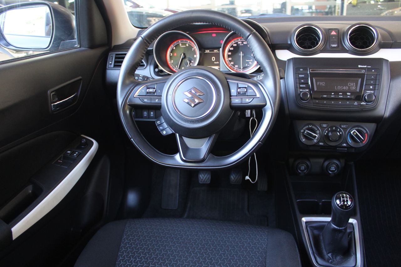 Foto Suzuki Swift 11