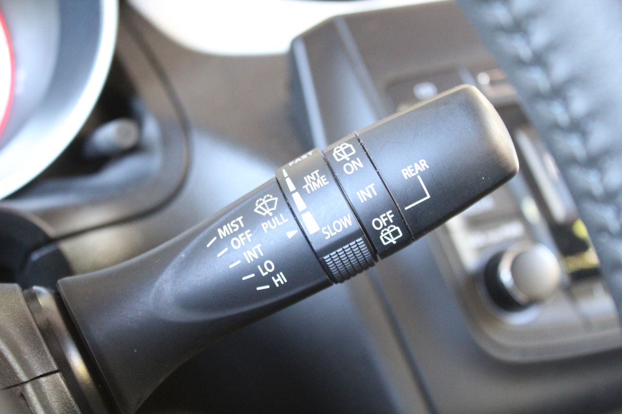 Foto Suzuki Swift 16