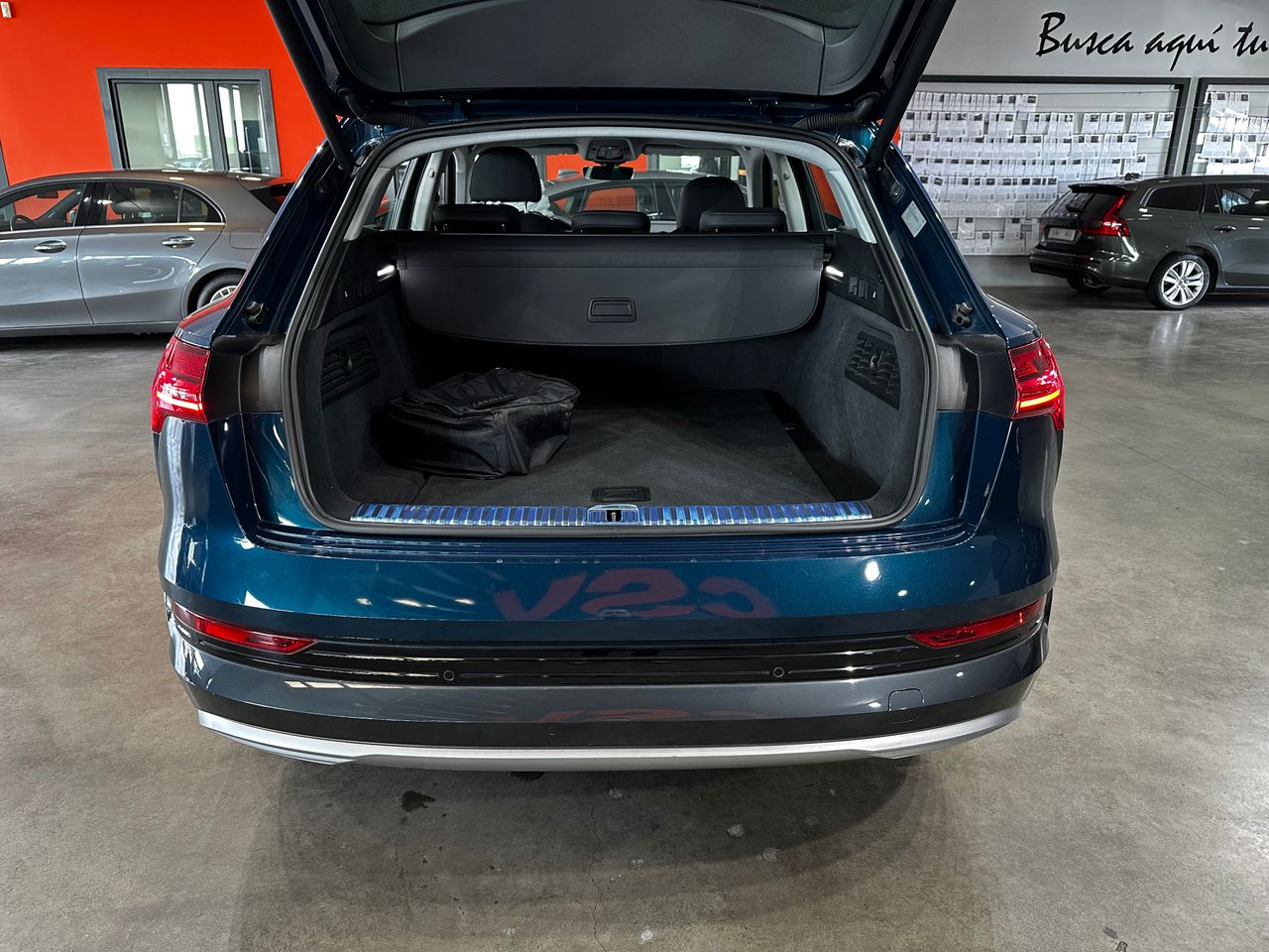 Foto Audi E-tron 8
