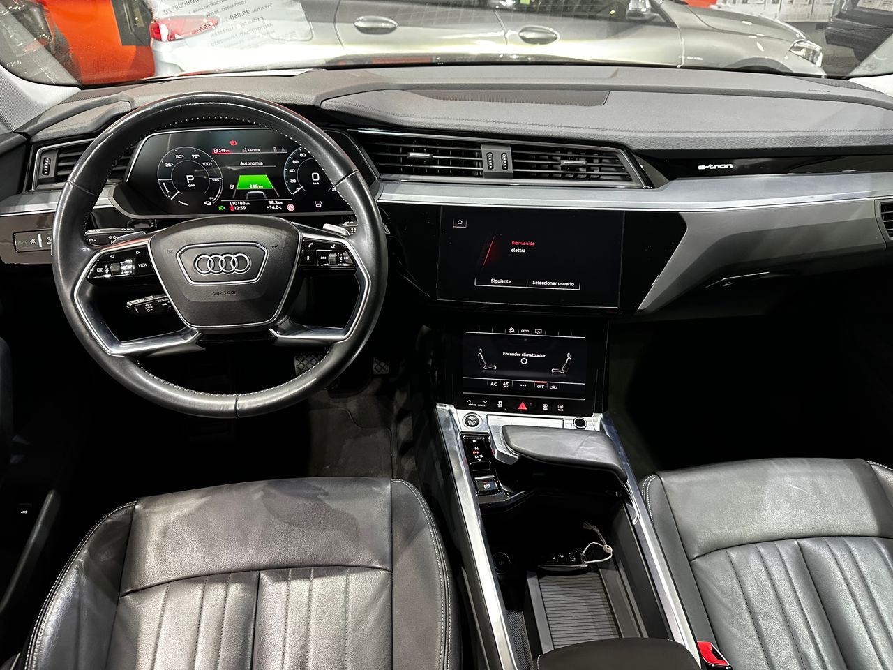 Foto Audi E-tron 12