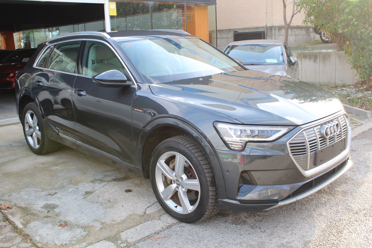 Foto Audi E-tron 4