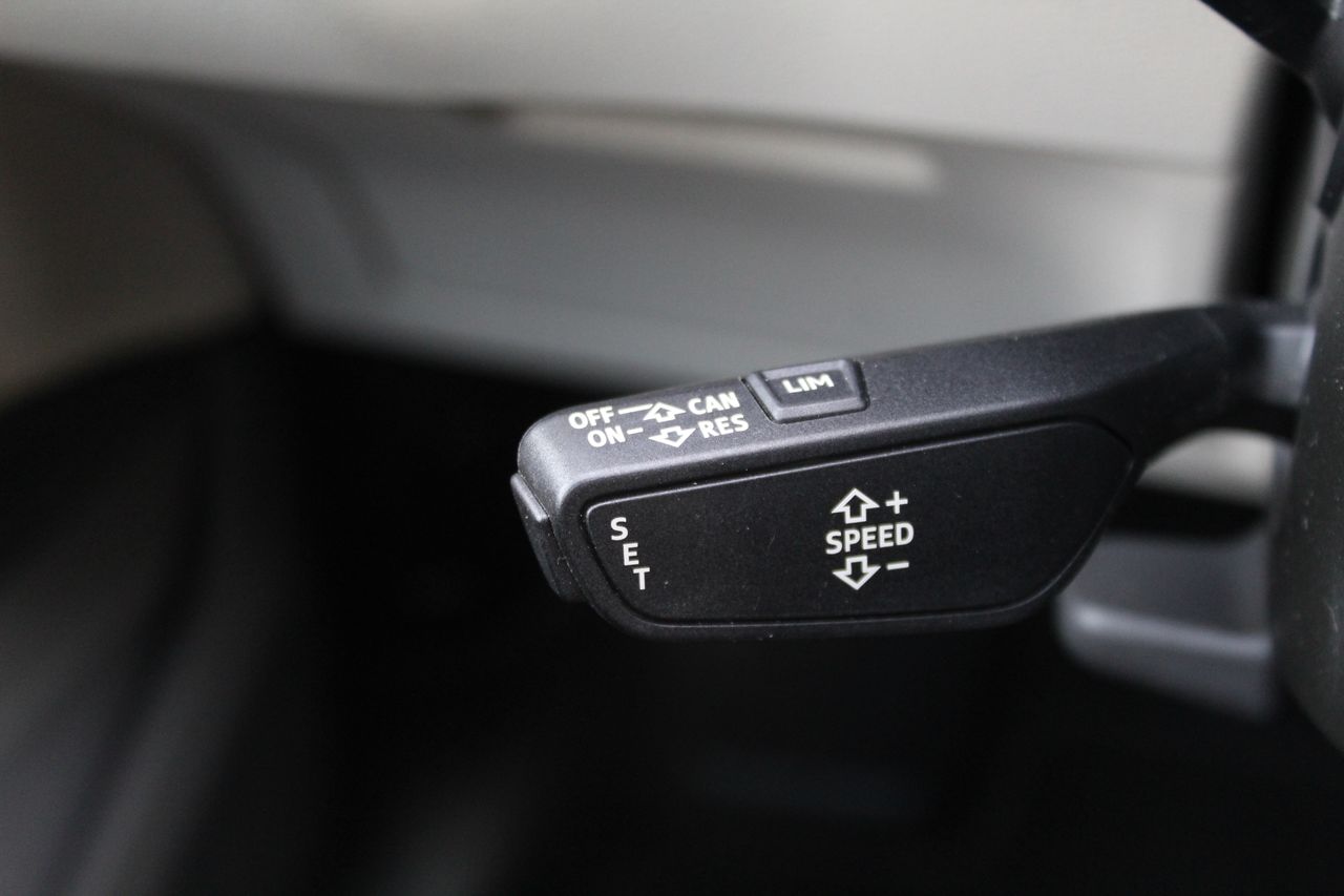 Foto Audi E-tron 15