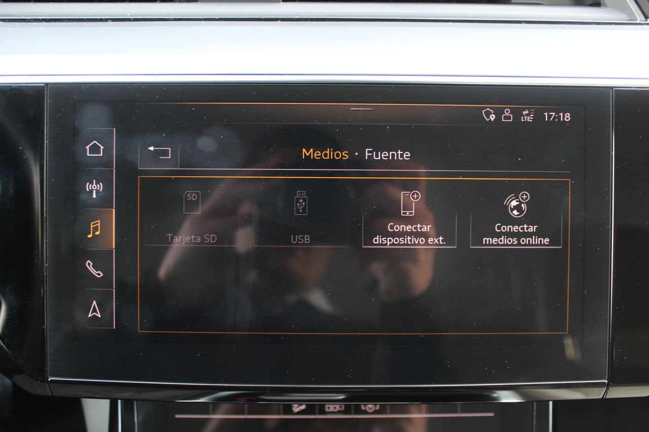 Foto Audi E-tron 20