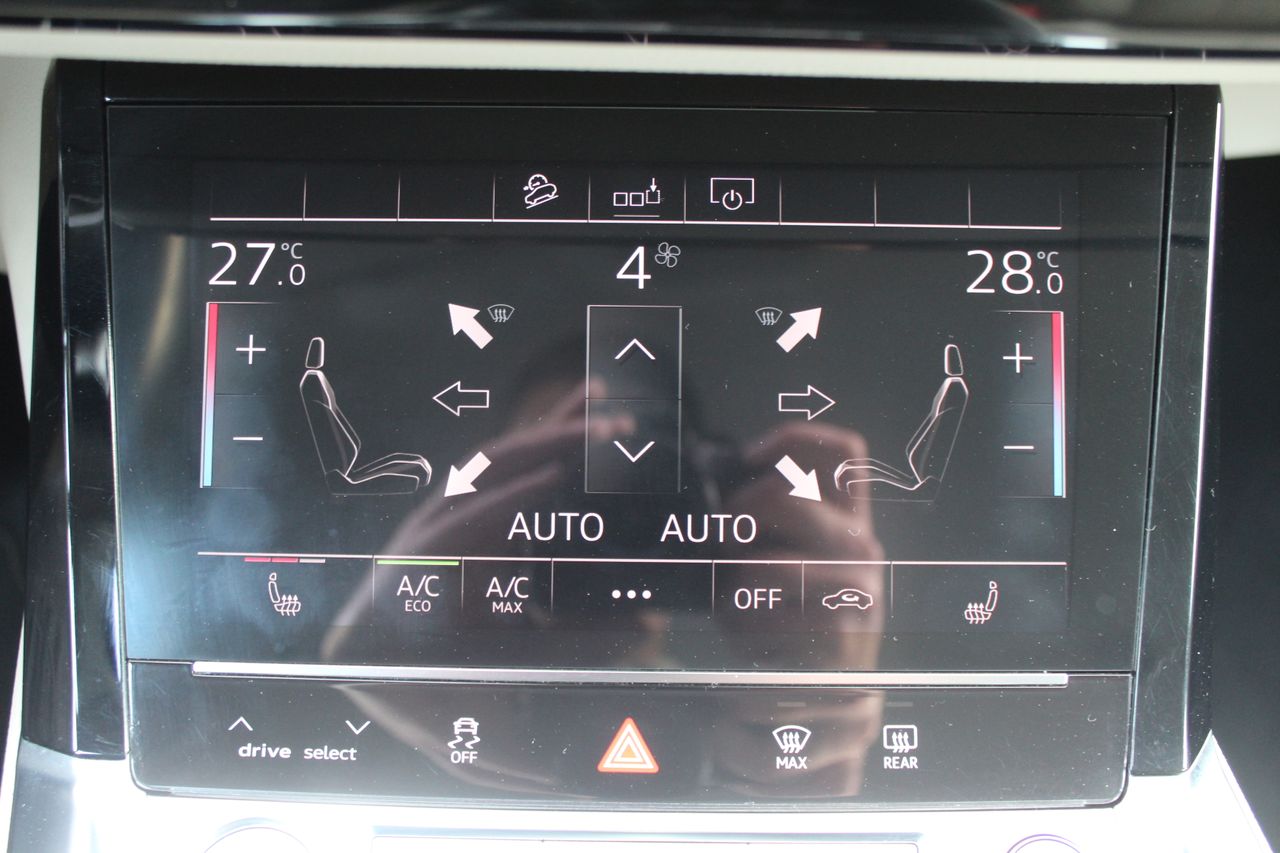 Foto Audi E-tron 22