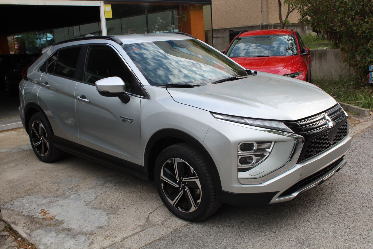 Foto Mitsubishi Eclipse Cross 4