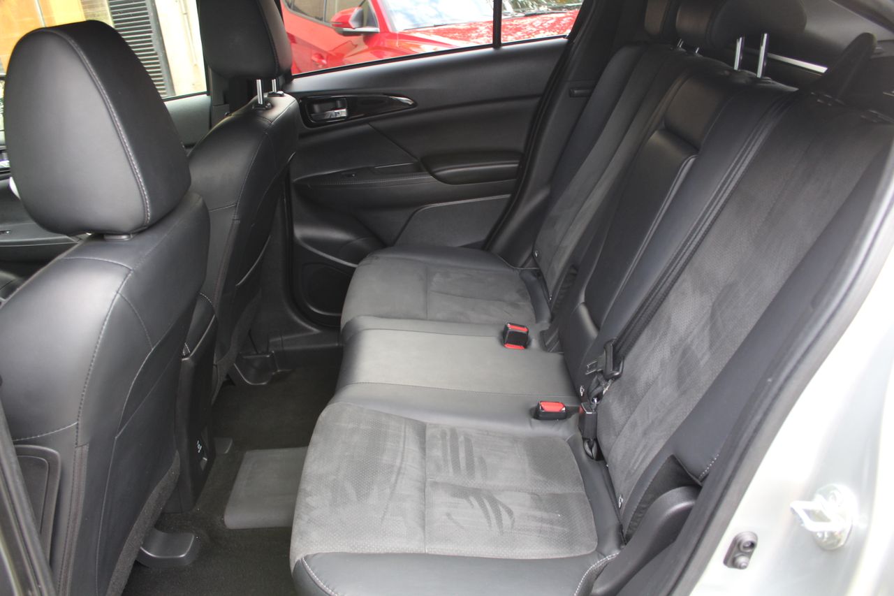 Foto Mitsubishi Eclipse Cross 9