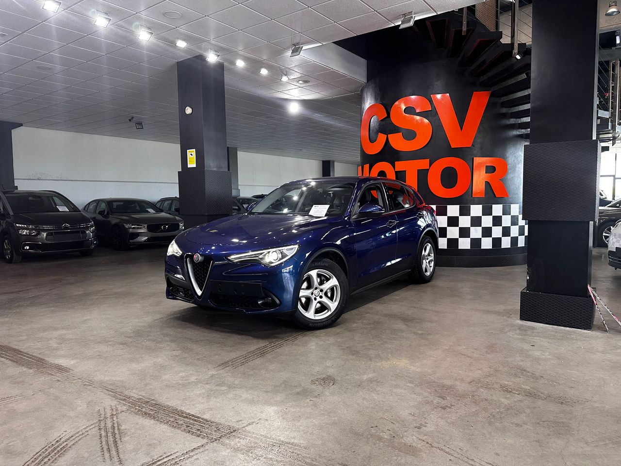 Foto Alfa Romeo Stelvio 2